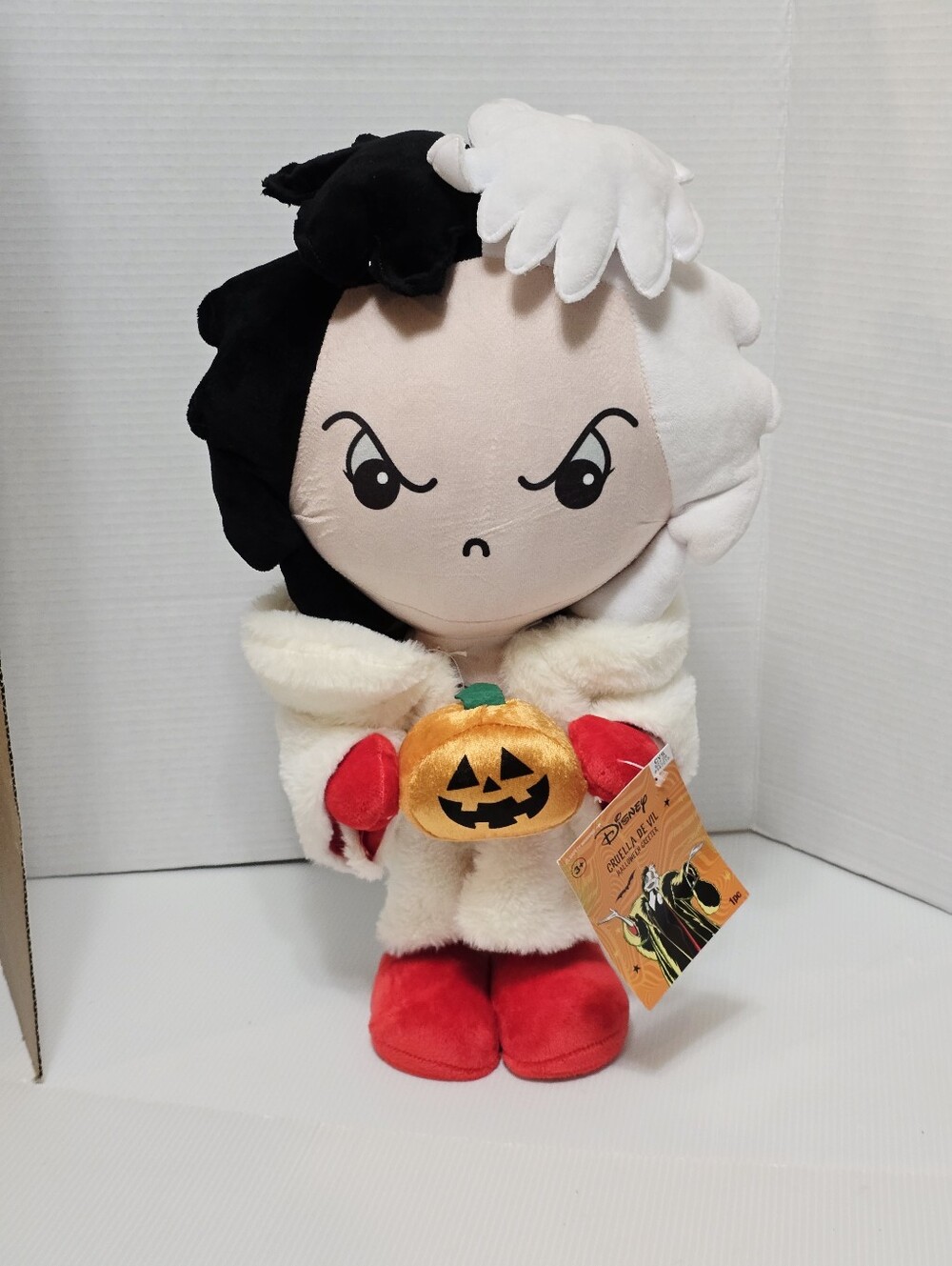 Cruella De Vil Disney Villain 18" Halloween Porch Greeter Decoration New